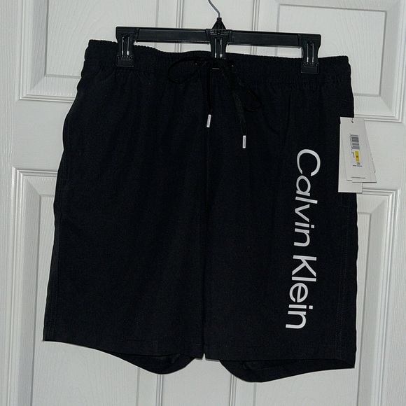Calvin Klein Men's Core Logo-Print 7" Volley Swim Trunks, NWT - Picture 4 of 7